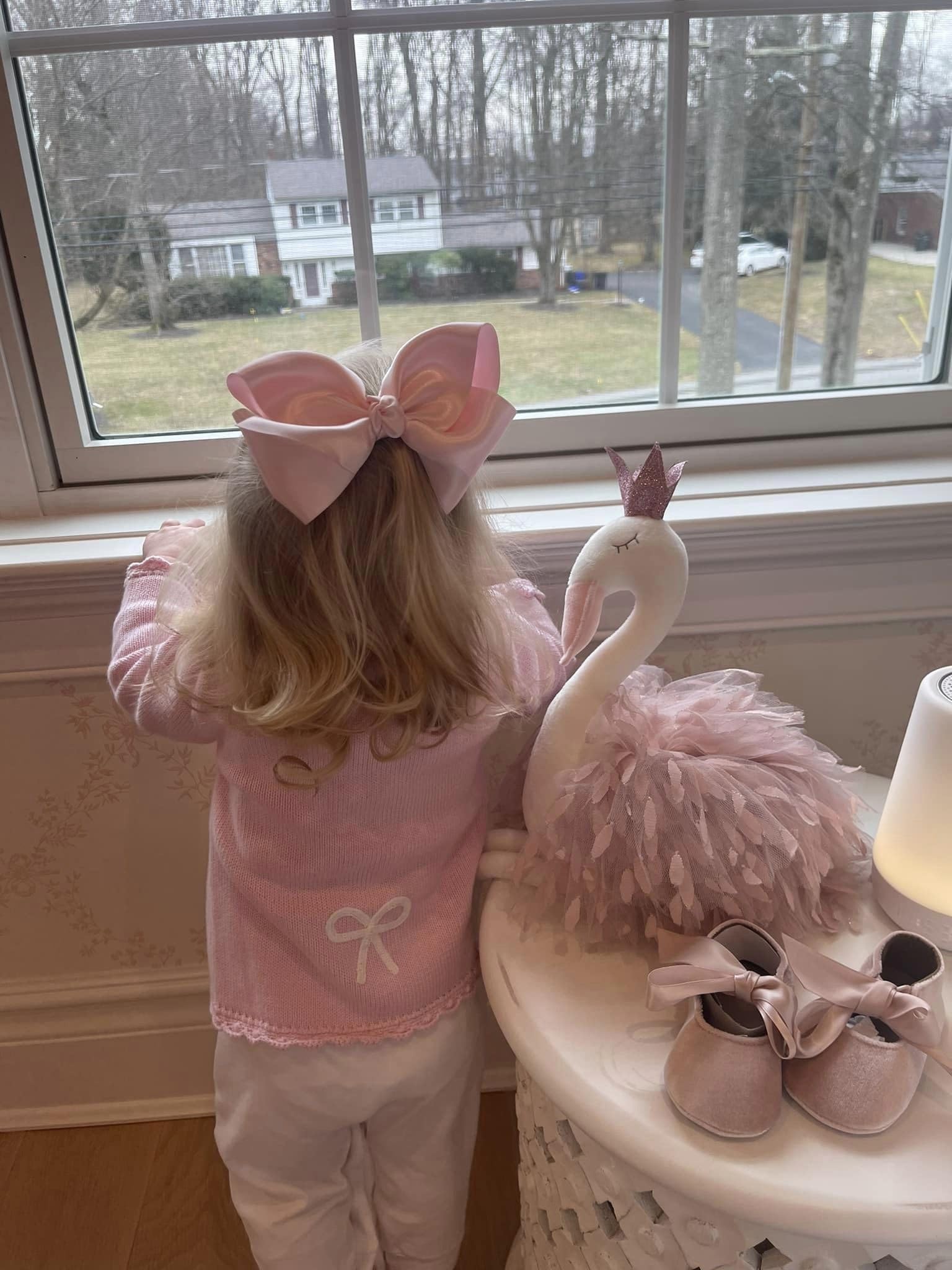 Wee Ones daily wear satin bow on WeeStay clip ready for school mornings.