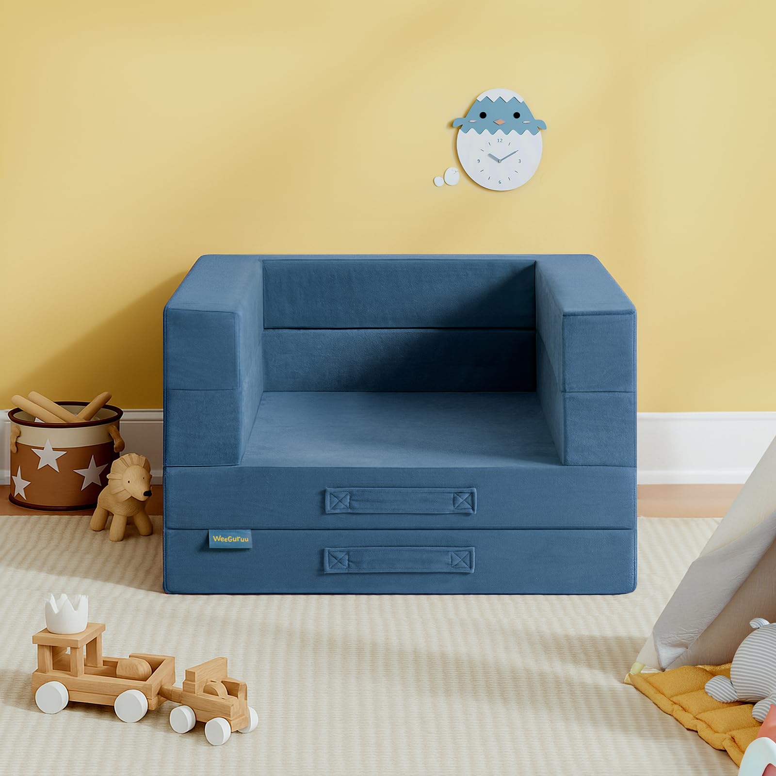 WeeGuruu compact packaging enables quick setup on the go