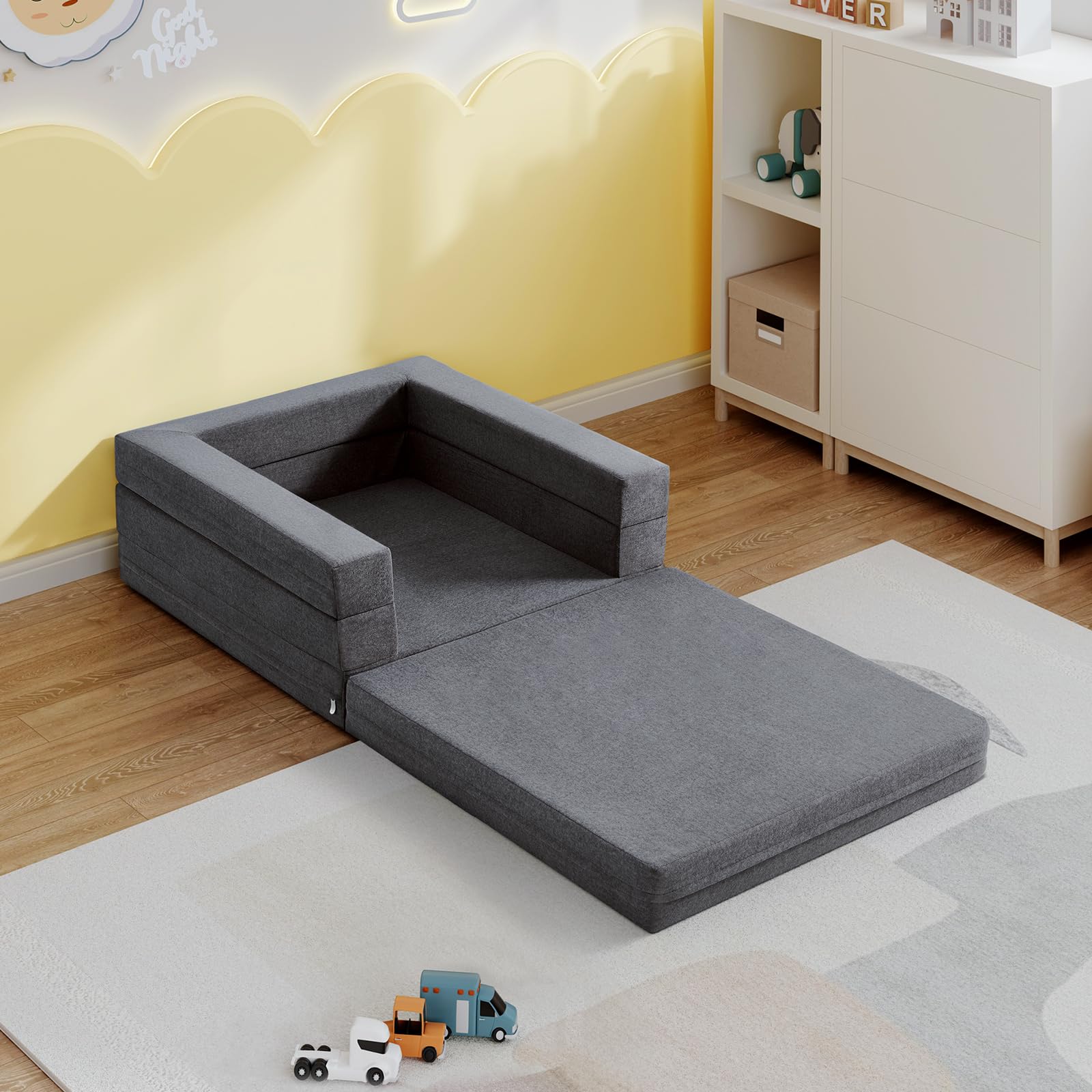 WeeGuruu travel bed is portable, ideal for hotels and grandparents' visits.