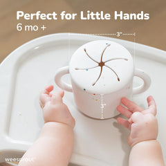 WeeSprout snack cups with secure lids prevent spills and crumbs.