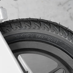 WEIYINGSI block-and-strip tread enhances grip on wet surfaces.