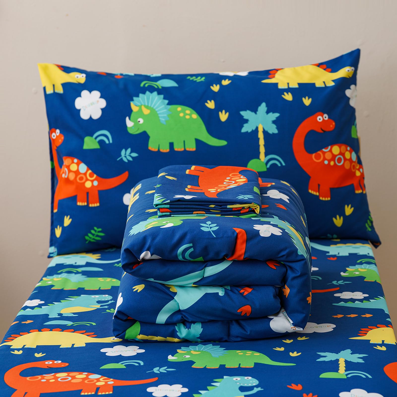 Wellboo quilt adds soft warmth and simple care for all seasons.