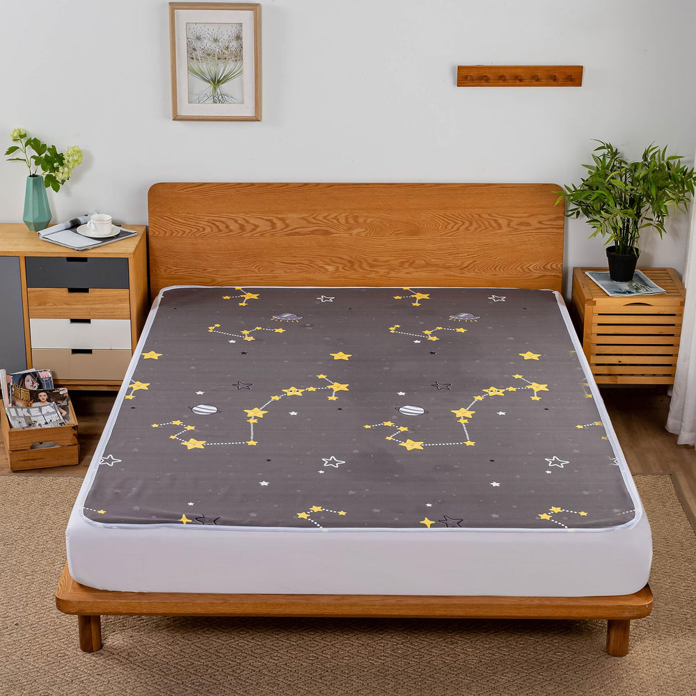 WenBags soft polyester top offers quiet, comfortable protection.