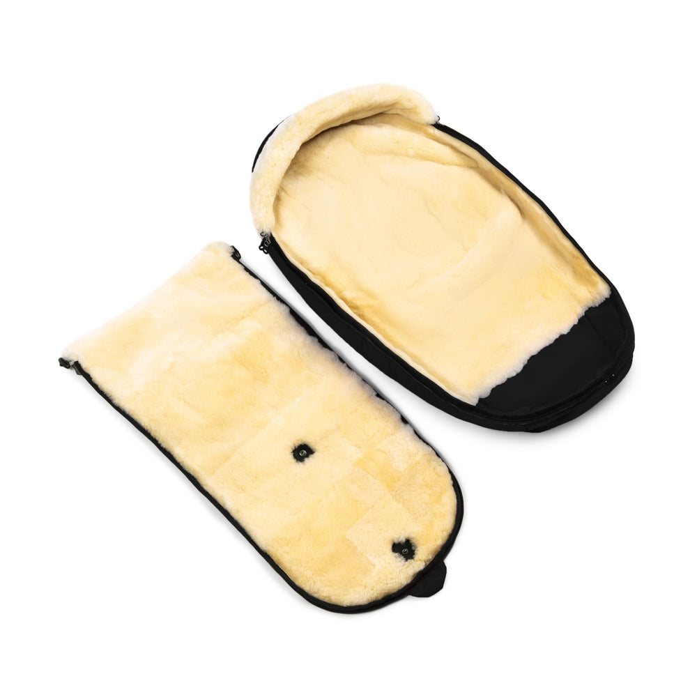 LADIS features belt slots to fit 3- and 5-point harnesses.