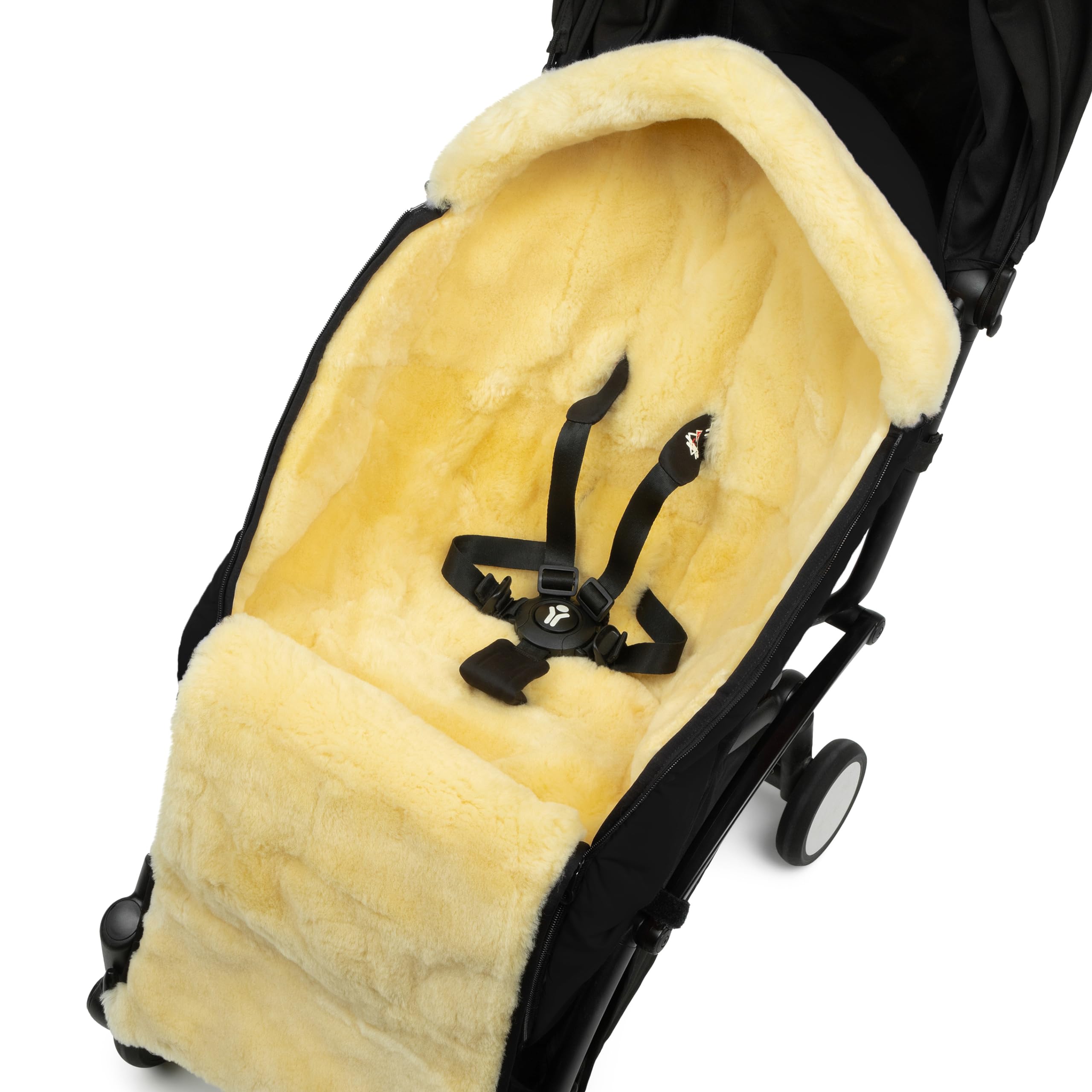 Washable foot area keeps dirt away from the inner lambskin.