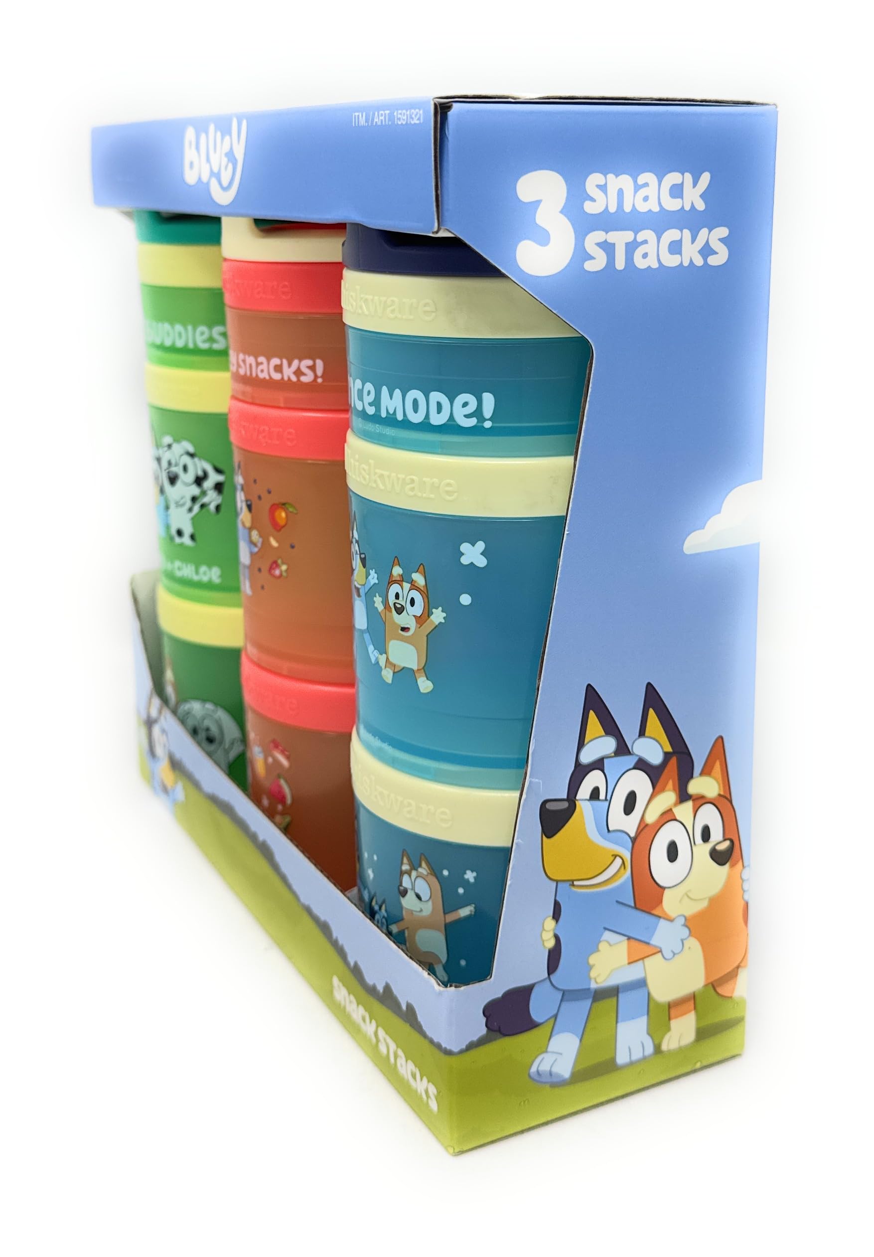 Whiskware Snacks Stacks twist-lock system demonstrates easy interlocking