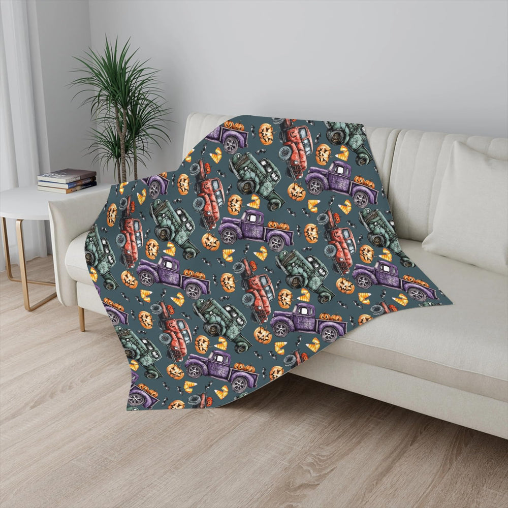 Wicbfdfv machine-washable blanket maintains color and softness.