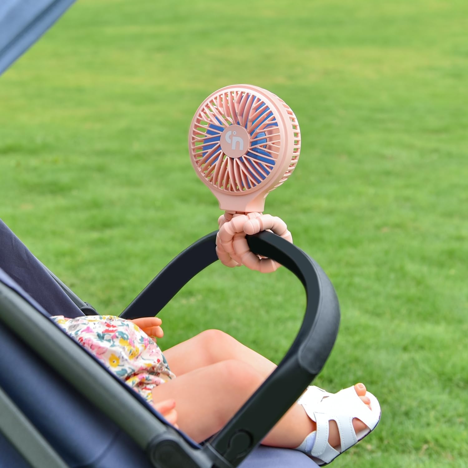 WiHoo aluminum tripod and upgraded blades deliver stable airflow
