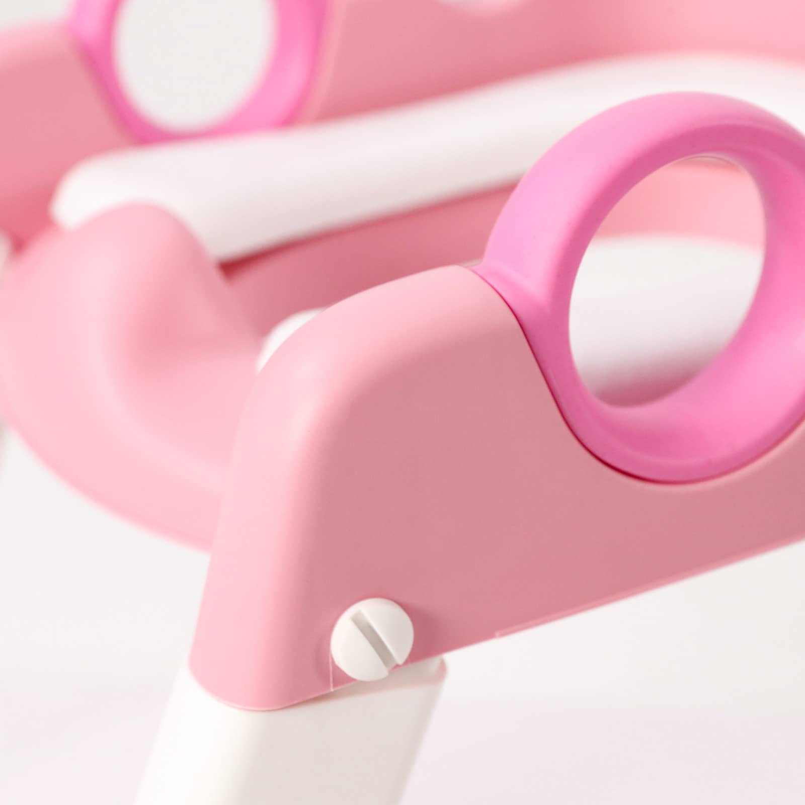 Wiifo adjustable footrest in five heights grows with child