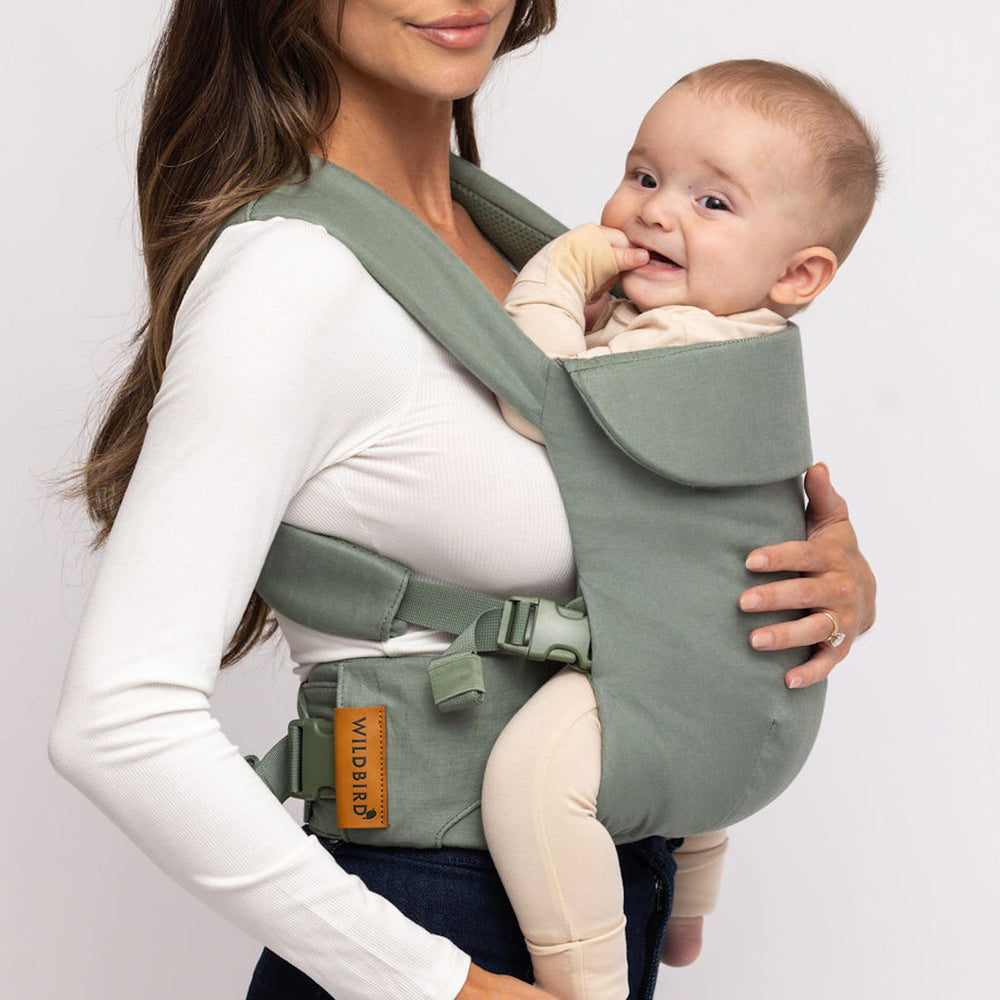 WildBird Aerial Buckle Carrier hip-healthy design supports natural movement.