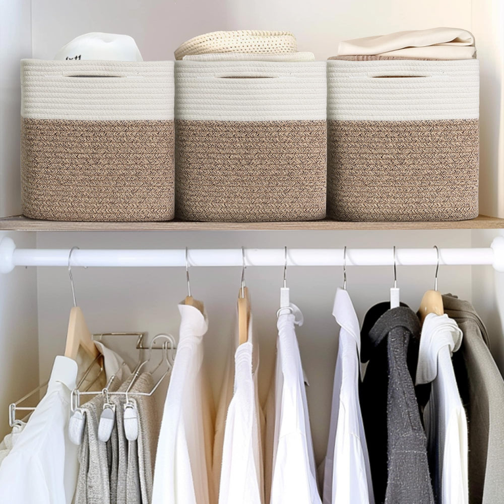 Willitat square shape stays upright when filled for stable cube storage.