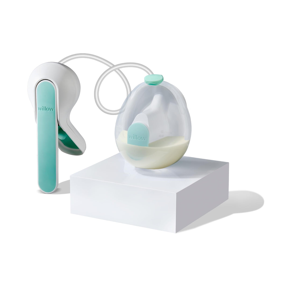 Willow Wave in-bra pump enabling discreet, hands-free pumping.