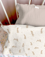 Wimist muslin close-up shows soft breathable fabric for sensitive skin.