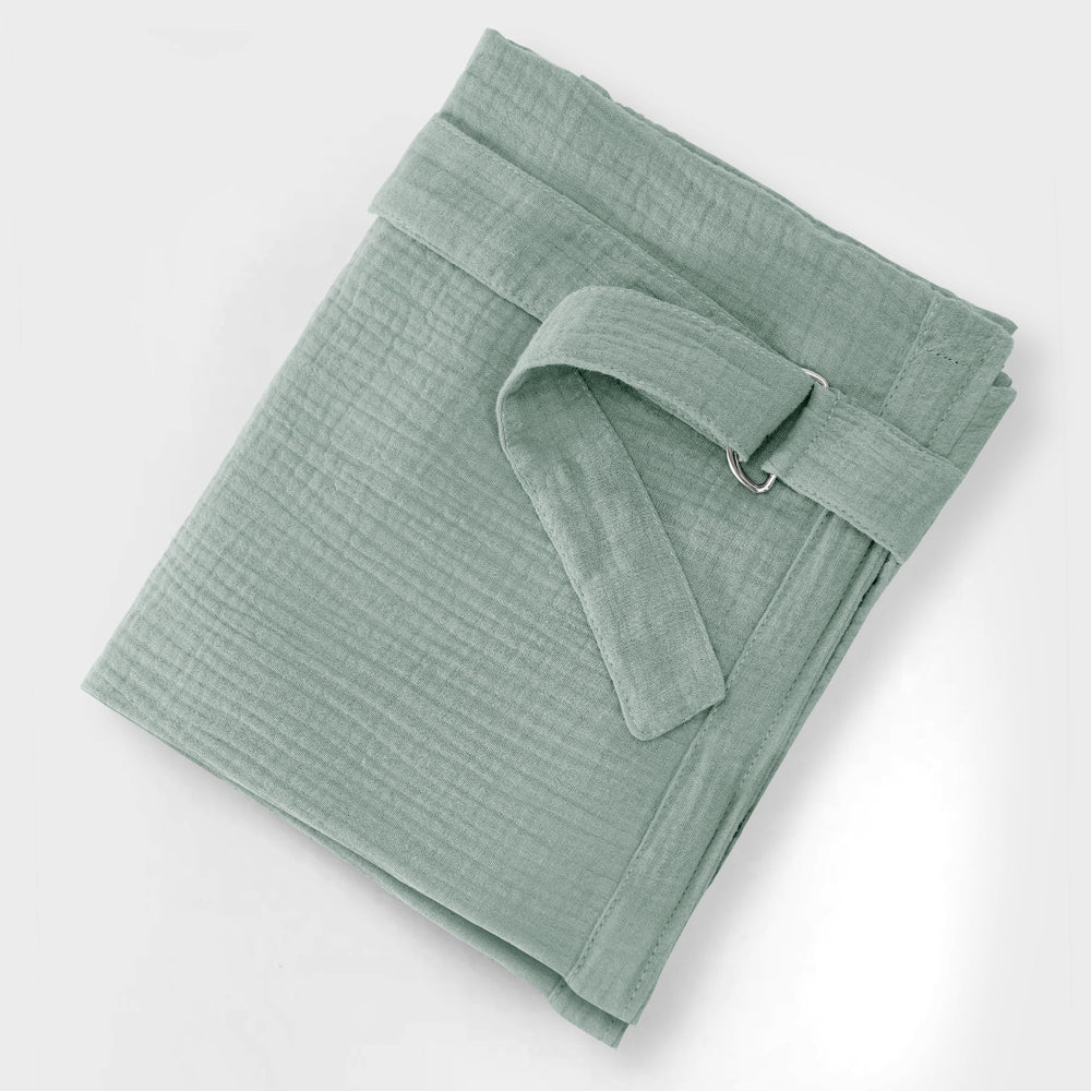 Wimist nursing cover pocket closeup for convenient storage