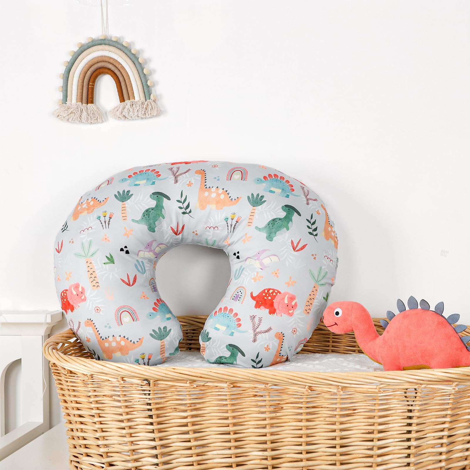 WINGHENLEE Dinosaur cover is a practical gift for new moms and baby registries.