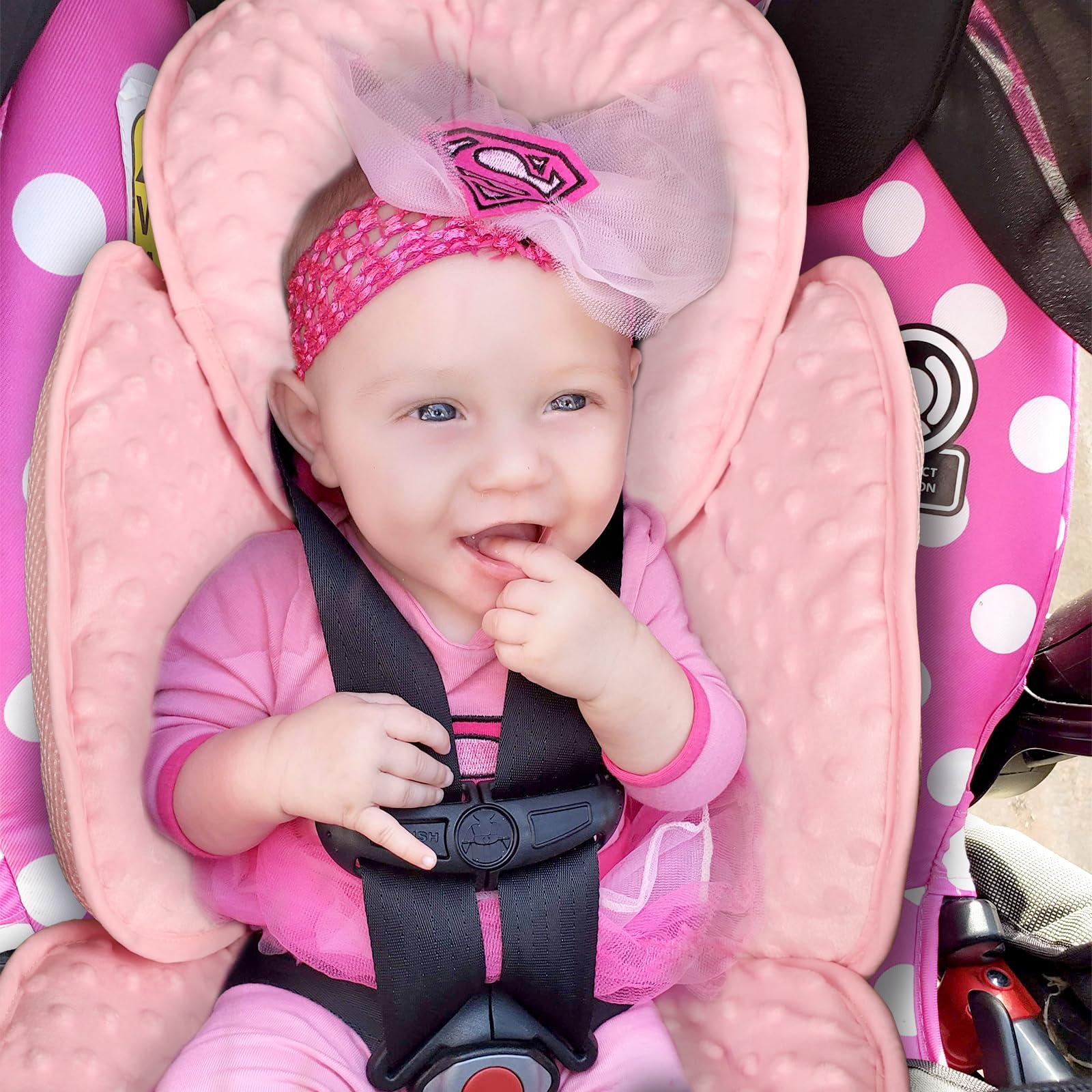 WINGHENLEE newborn gift-ready pink head support, ideal for baby showers.