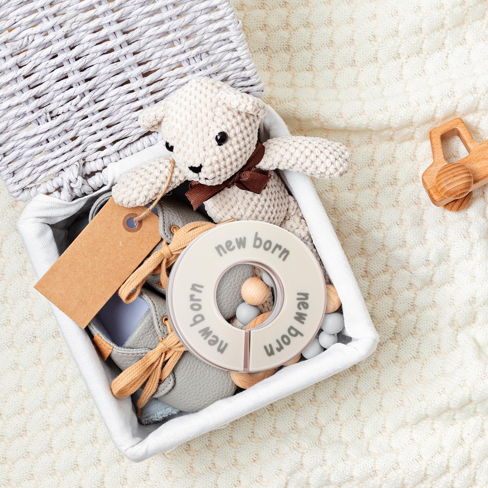 WLLHYF gift-pack baby dividers ideal for baby showers and registries.