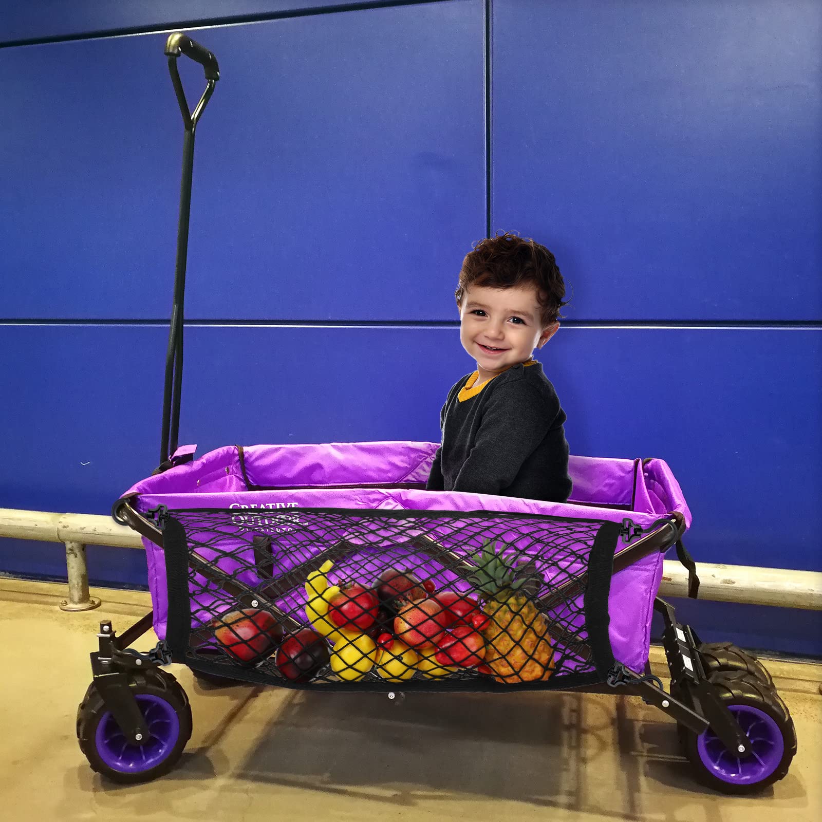 Woanger wagon cargo net includes 8 hooks for secure attachment.