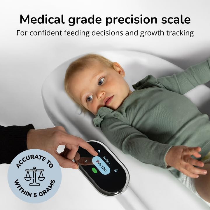 Woddle AI app interface synchronized with baby data on a phone