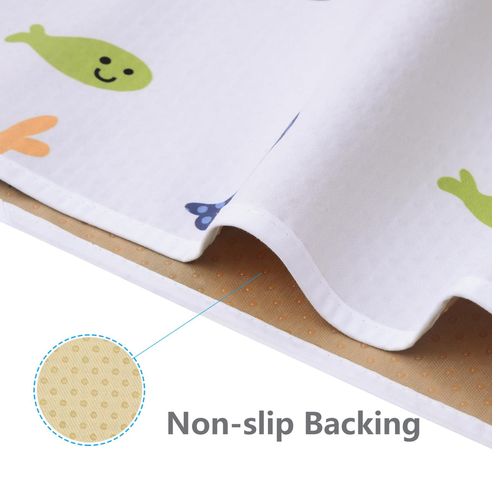 WOMUMON foldable travel mat Seaworld, lightweight and easy to pack for outings.