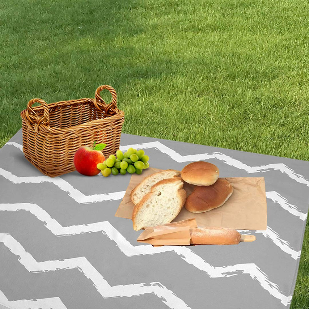WOMUMON machine-washable splat mat cleans quickly after busy days