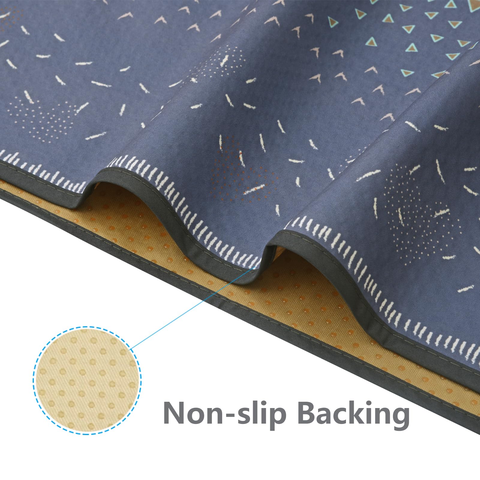 WOMUMON waterproof mat outdoors for picnics and play sessions.