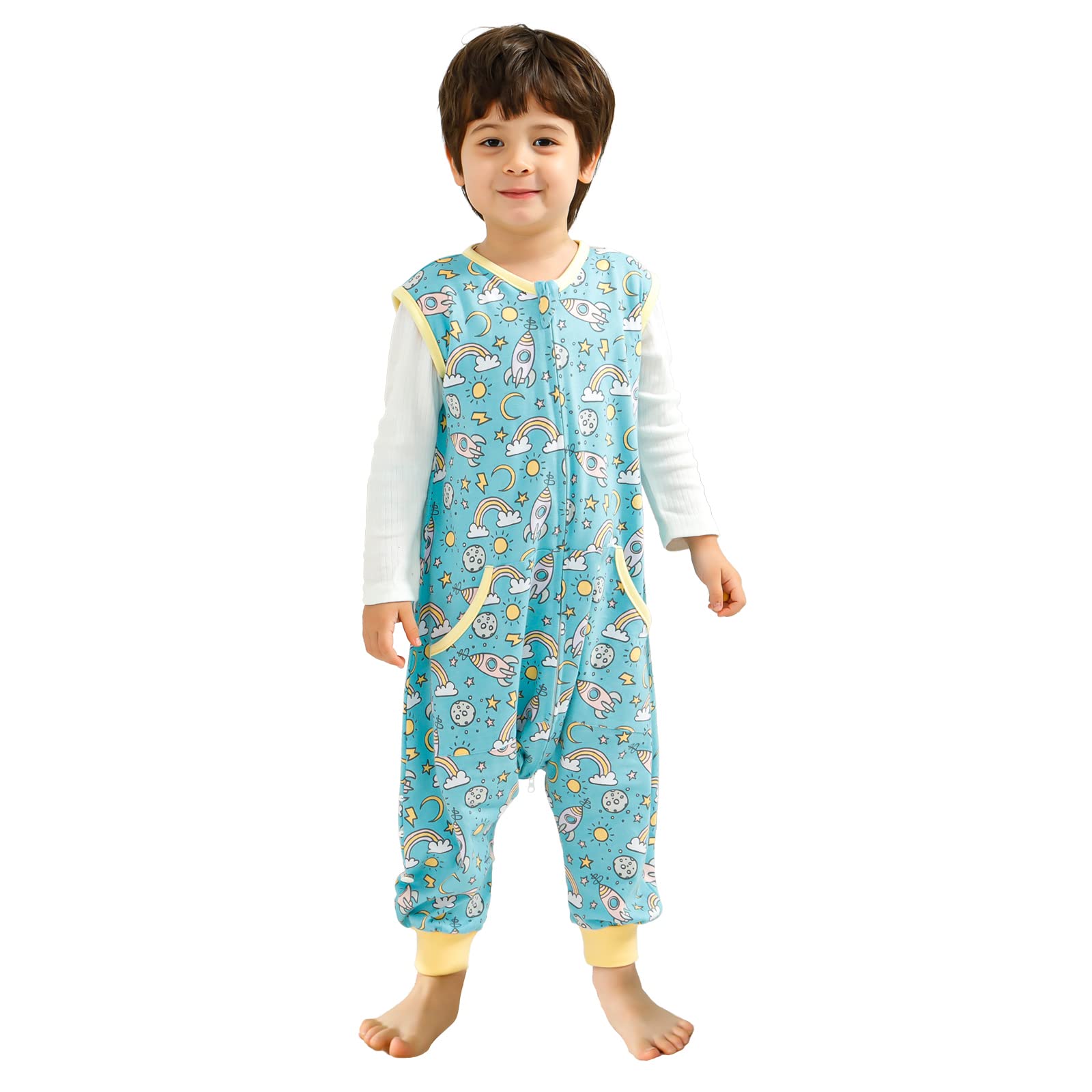 WONDAY sleep sack with feet enables safe standing and walking.