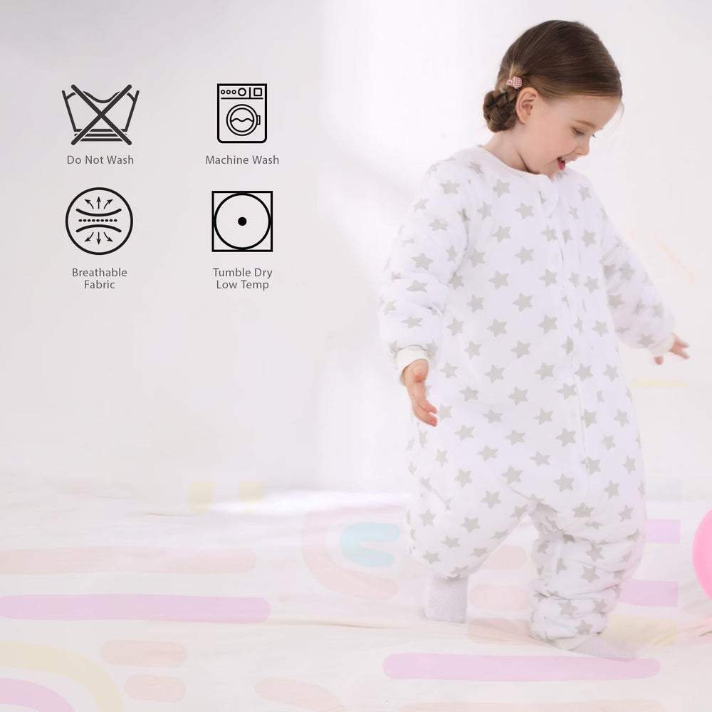 WONDAY two-way zipper enables quick, quiet diaper changes.