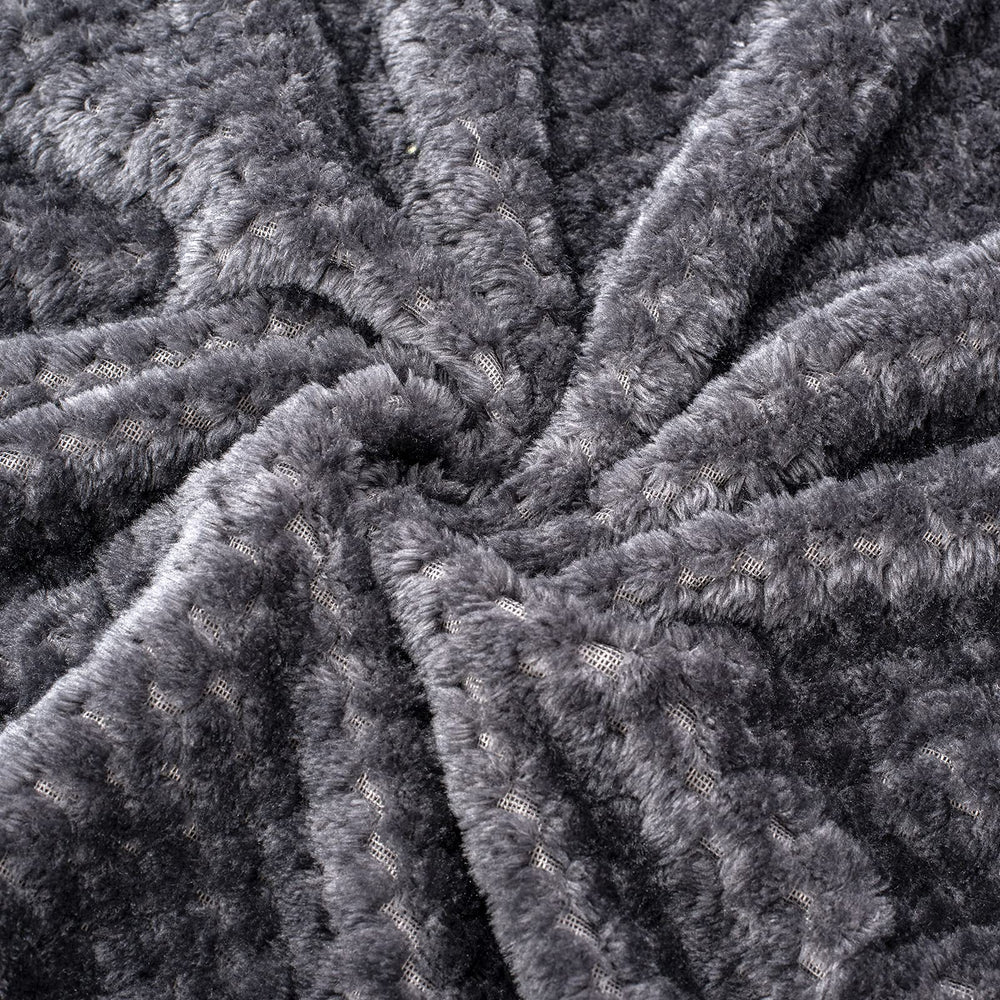 Wonder Miracle blanket folded in a compact travel setup for on-the-go care.