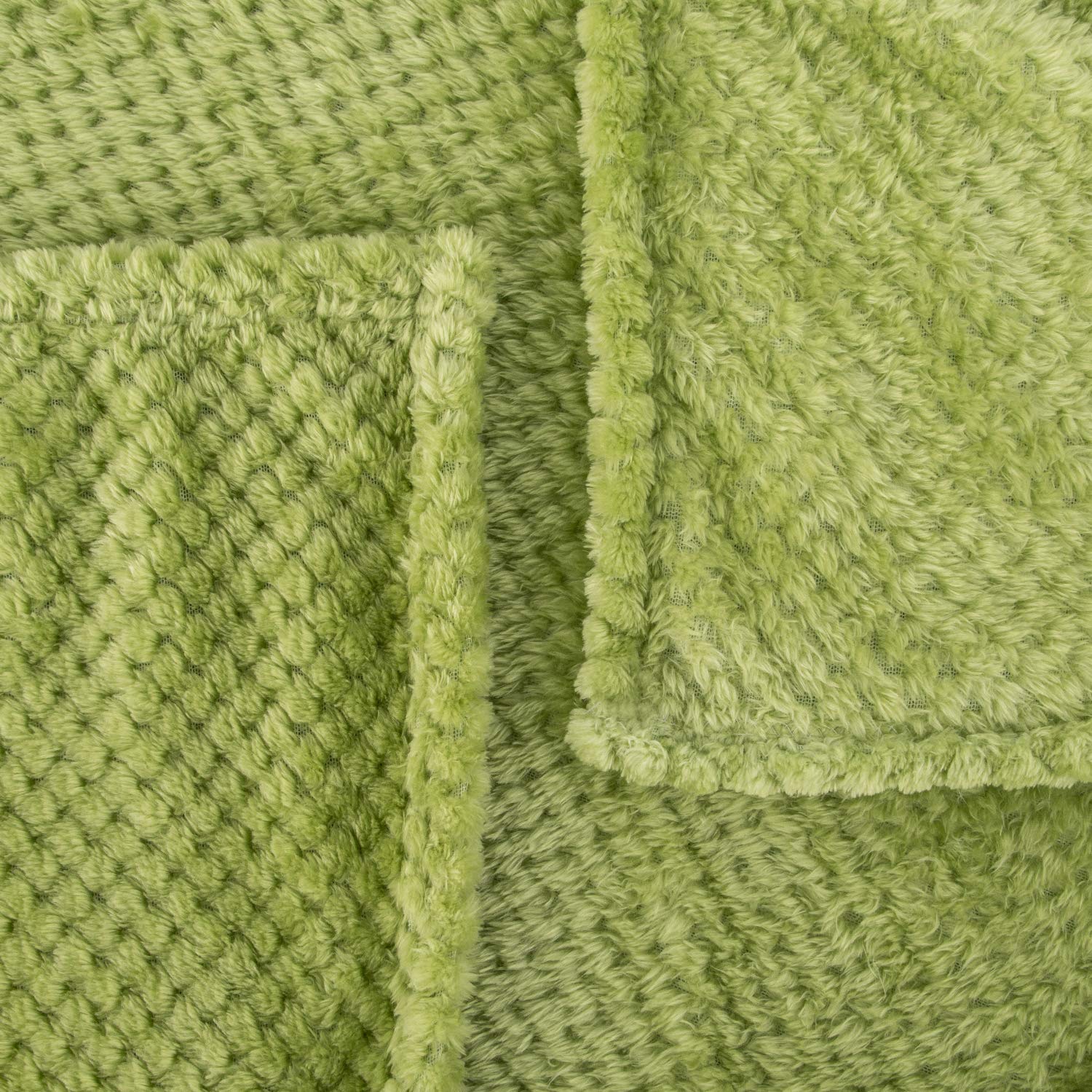 Wonder Miracle blanket swaddle use demonstrates secure wrap for newborns.