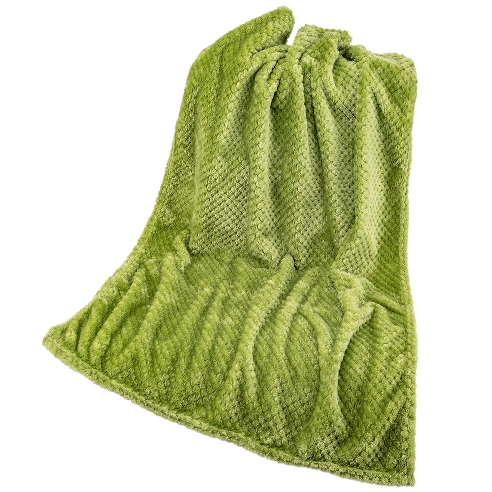 Wonder Miracle crib blanket provides breathable warmth for resting babies.