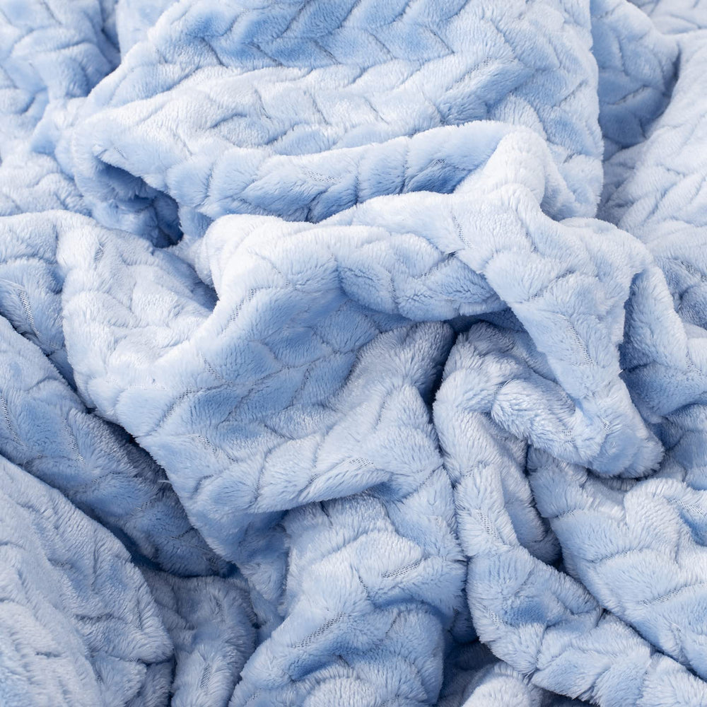 Wonder Miracle fuzzy blanket stroller use keeps baby warm