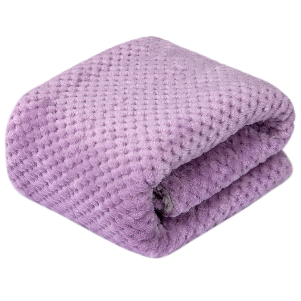 Wonder Miracle fuzzy sherpa blanket provides stroller coverage for on-the-go warmth.