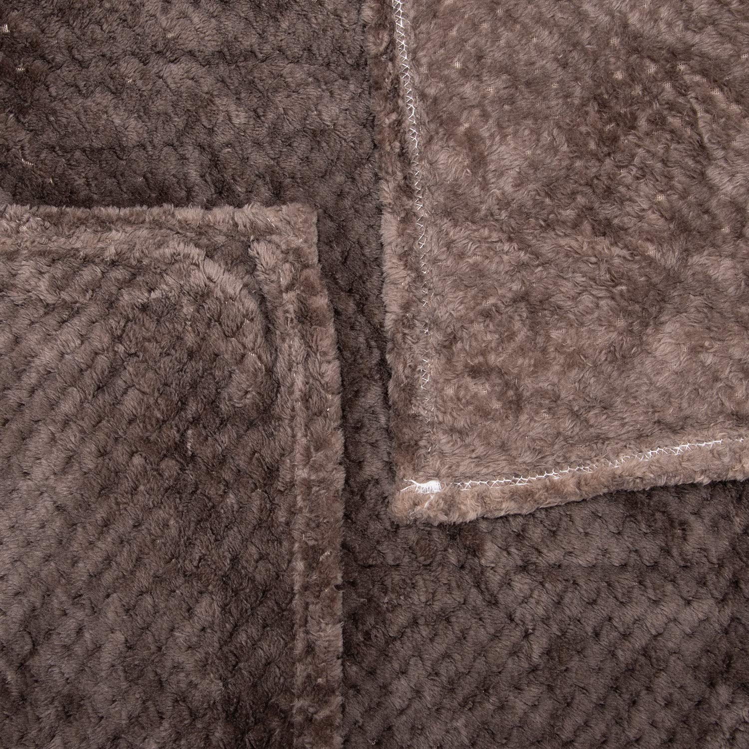 Wonder Miracle fuzzy throw blanket gift-ready cozy presentation.