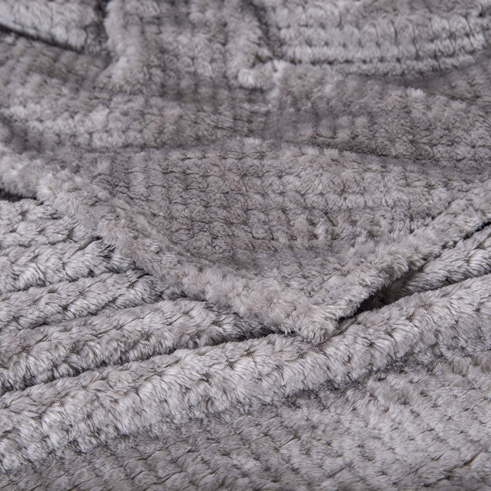 Wonder Miracle fuzzy throw blanket care and washing for easy maintenance