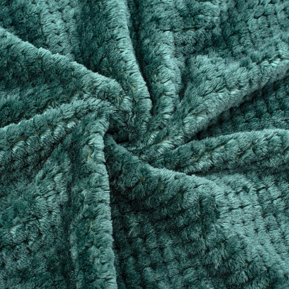 Wonder Miracle plush texture close-up highlighting plush fibers for warmth