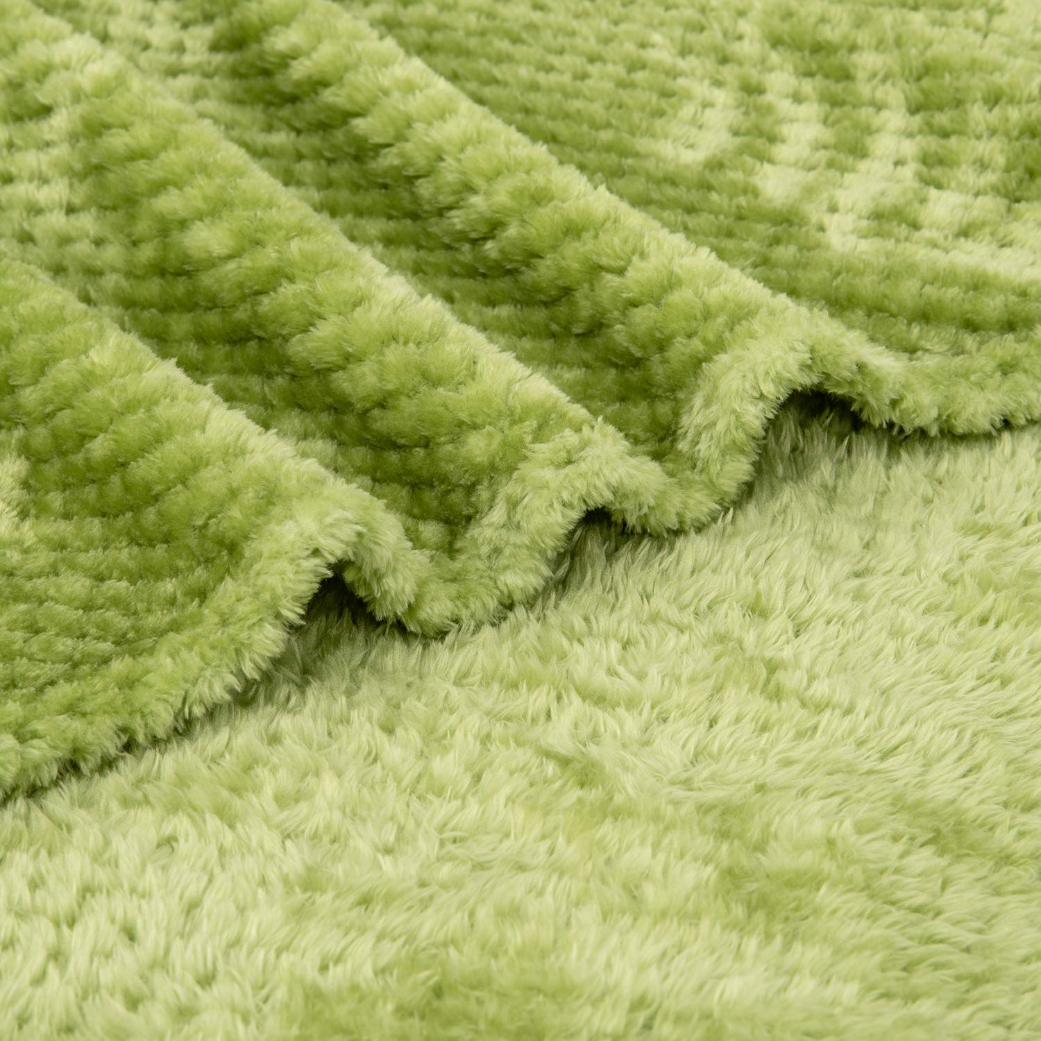 Wonder Miracle plush fabric surface highlighting skin-friendly material for safe sleep.
