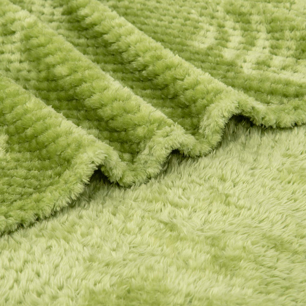 Wonder Miracle plush fabric surface highlighting skin-friendly material for safe sleep.
