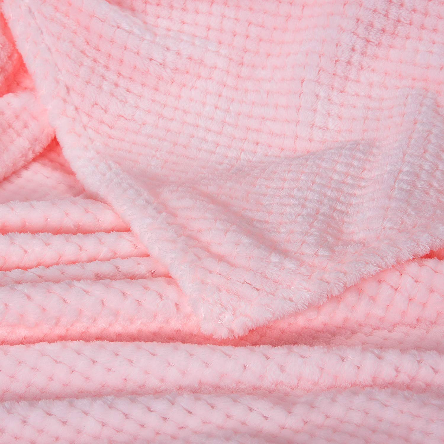 Wonder Miracle stroller blanket keeps outings warm and clean