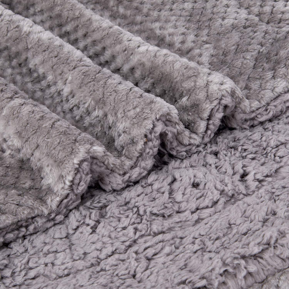 Wonder Miracle travel blanket for infants is lightweight and travel-friendly.