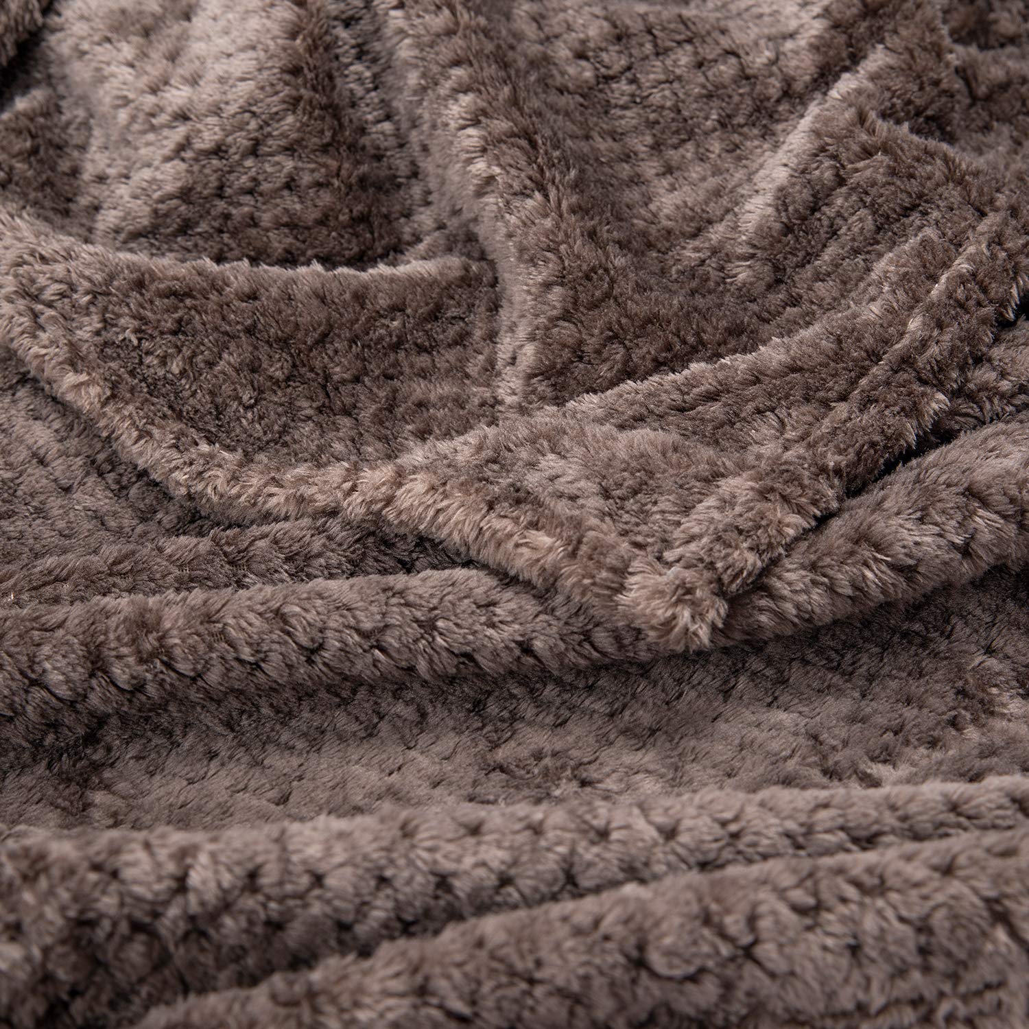 Wonder Miracle twin 60x80 blanket covering a bed