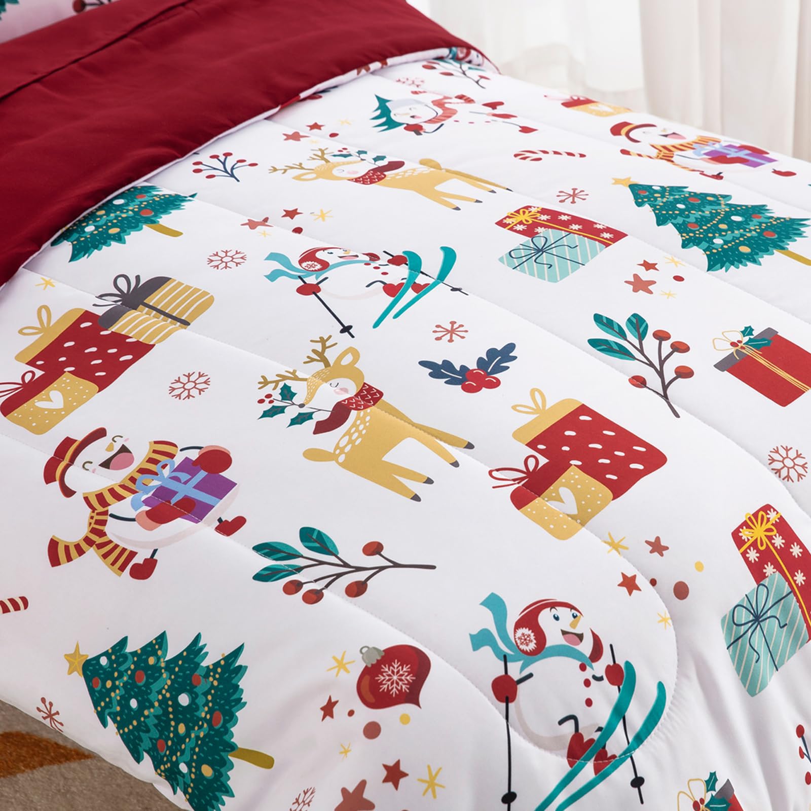 WONGS BEDDING elk-pattern design brings festive, cozy bedtime scenes.