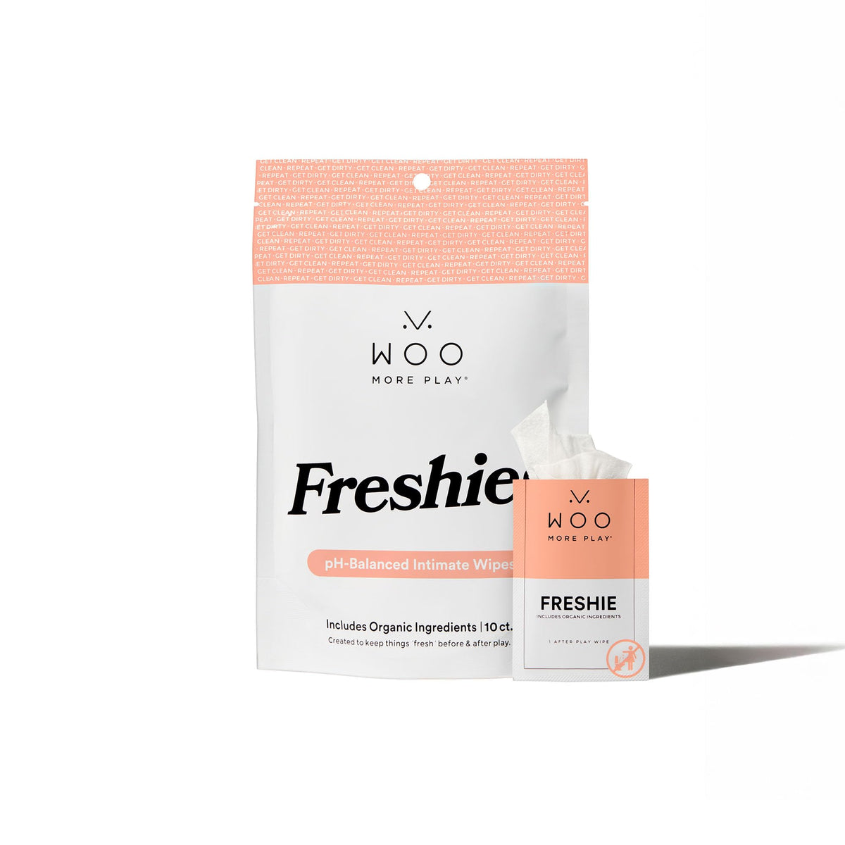 Woo More Play Freshies wipes close-up with aloe and cranberry hydration