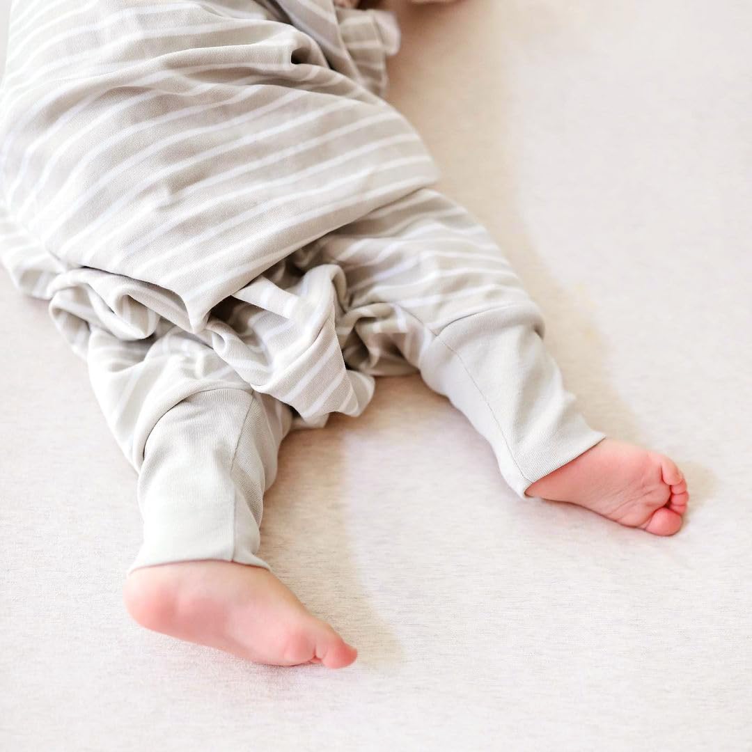 Woolino 4 Season Baby Sleep Bag Gray size 3-4t close-up