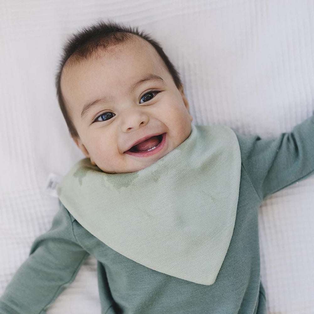 Woolino merino wool inner layer keeps drool away softly.