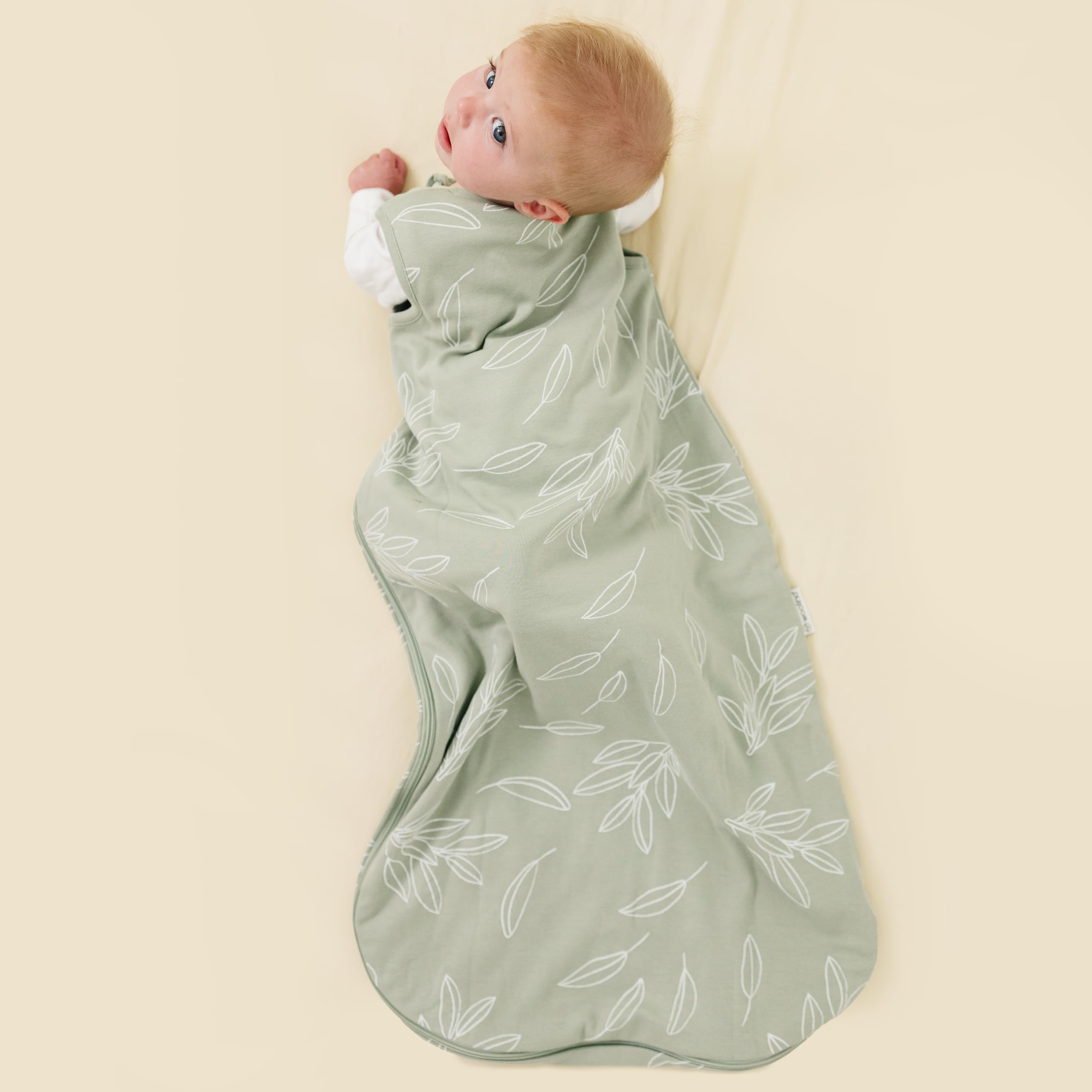 Woolino organic cotton outer fabric in sage for gentle skin contact.