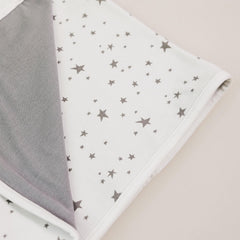 Woolino Toddler Blanket Merino Wool Detail close-up highlights soft, itch-free texture