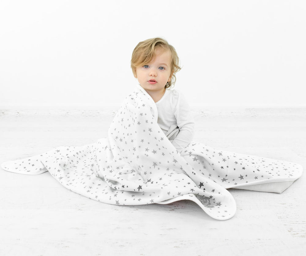Woolino Toddler Blanket Stroller Ride demonstrates portability and comfort on the go