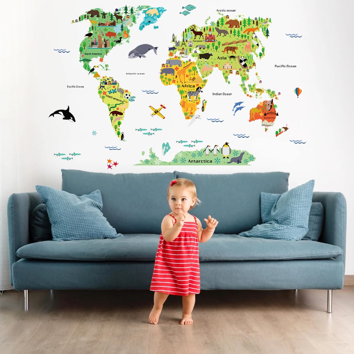 WOYINIS two-sheet set provides flexible arrangement on painted walls.