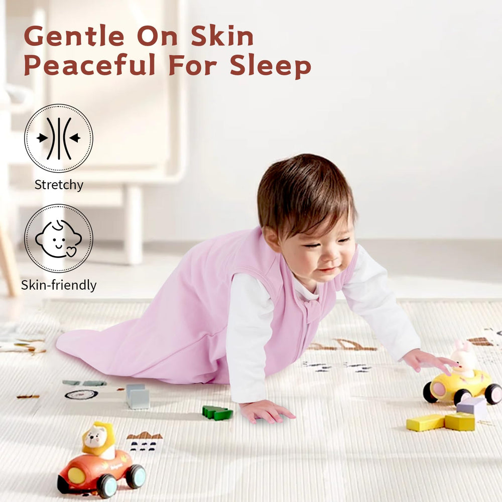 Wrrernsin sleep sack wide bottom offers extra legroom for babies.